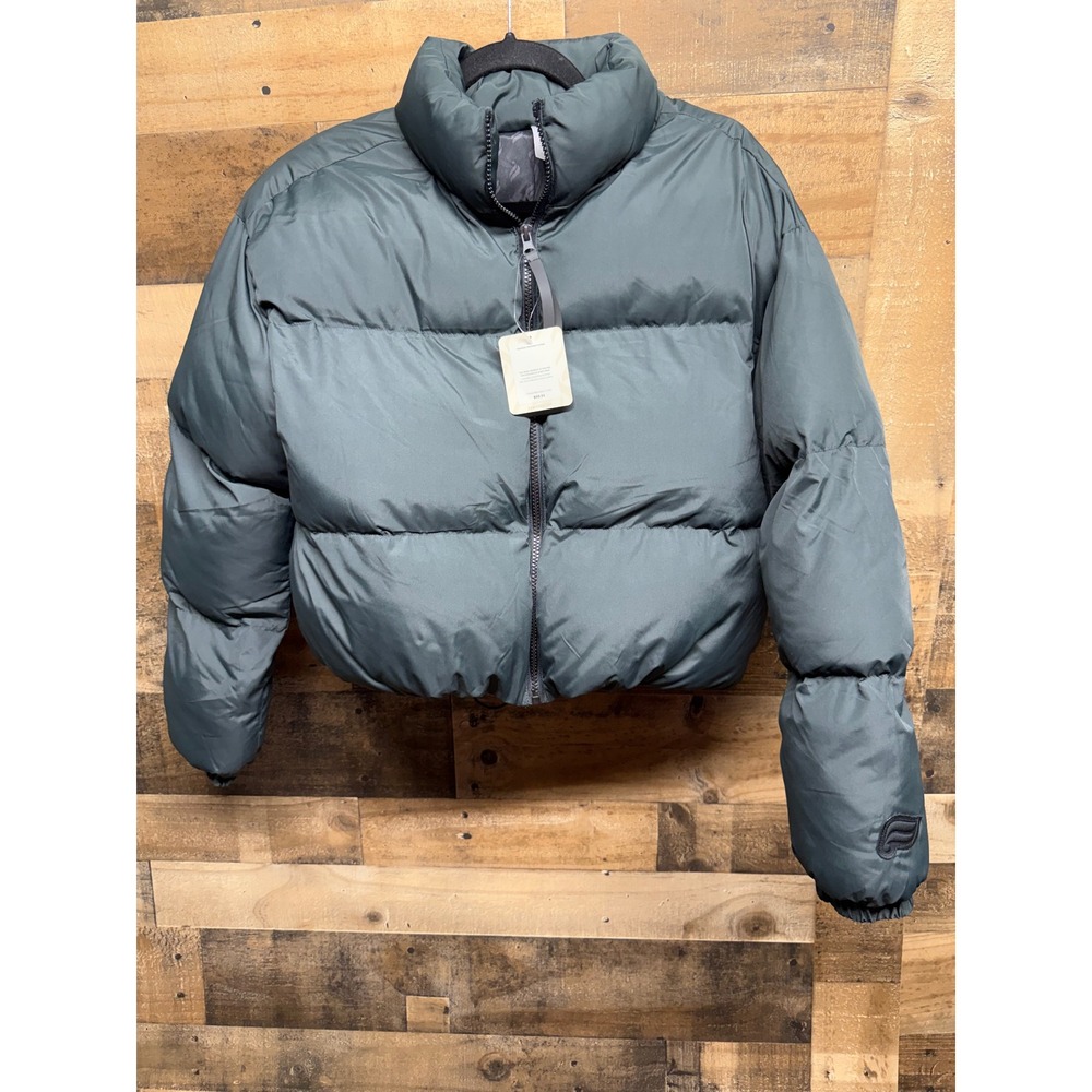 Fabletics Wander Cropped Puffer Jacket Green Gray Small JT2044789-5429-17030 NWT